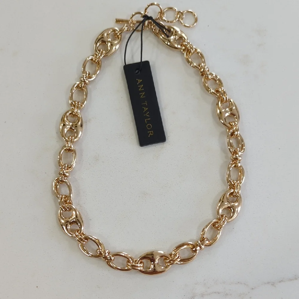 Ann Taylor Shiny Gold Link Necklace - Picture 1 of 8